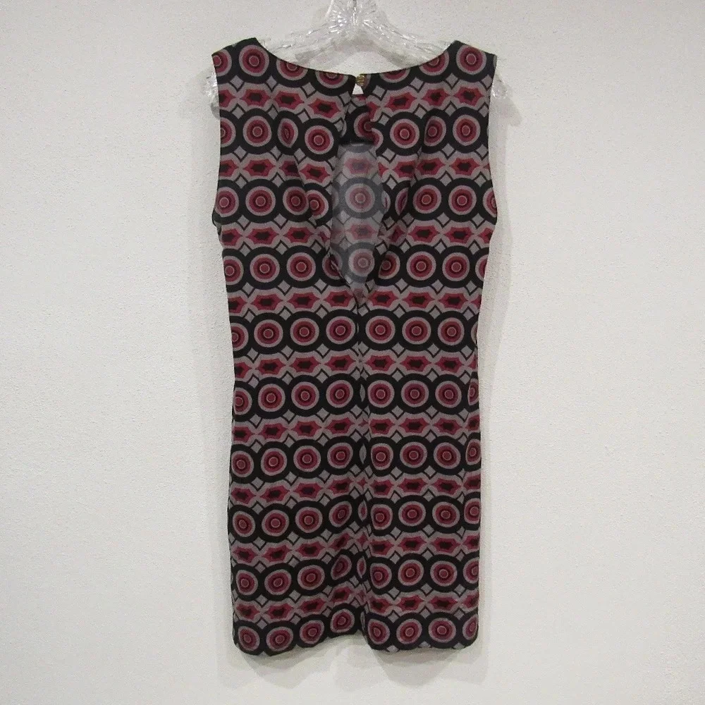 Tracy Negoshian Geometric Cutout Dress Size Medium EUC - Picture 3 of 3